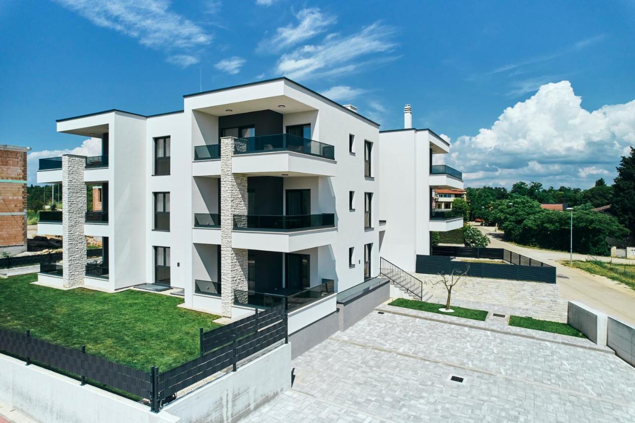 Apartments San Maris Umag Eksteriør bilde