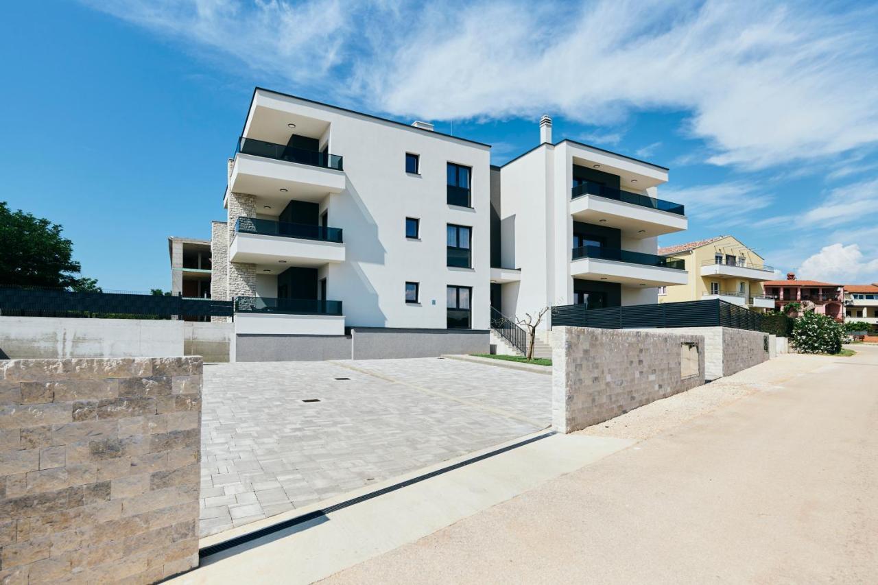 Apartments San Maris Umag Eksteriør bilde